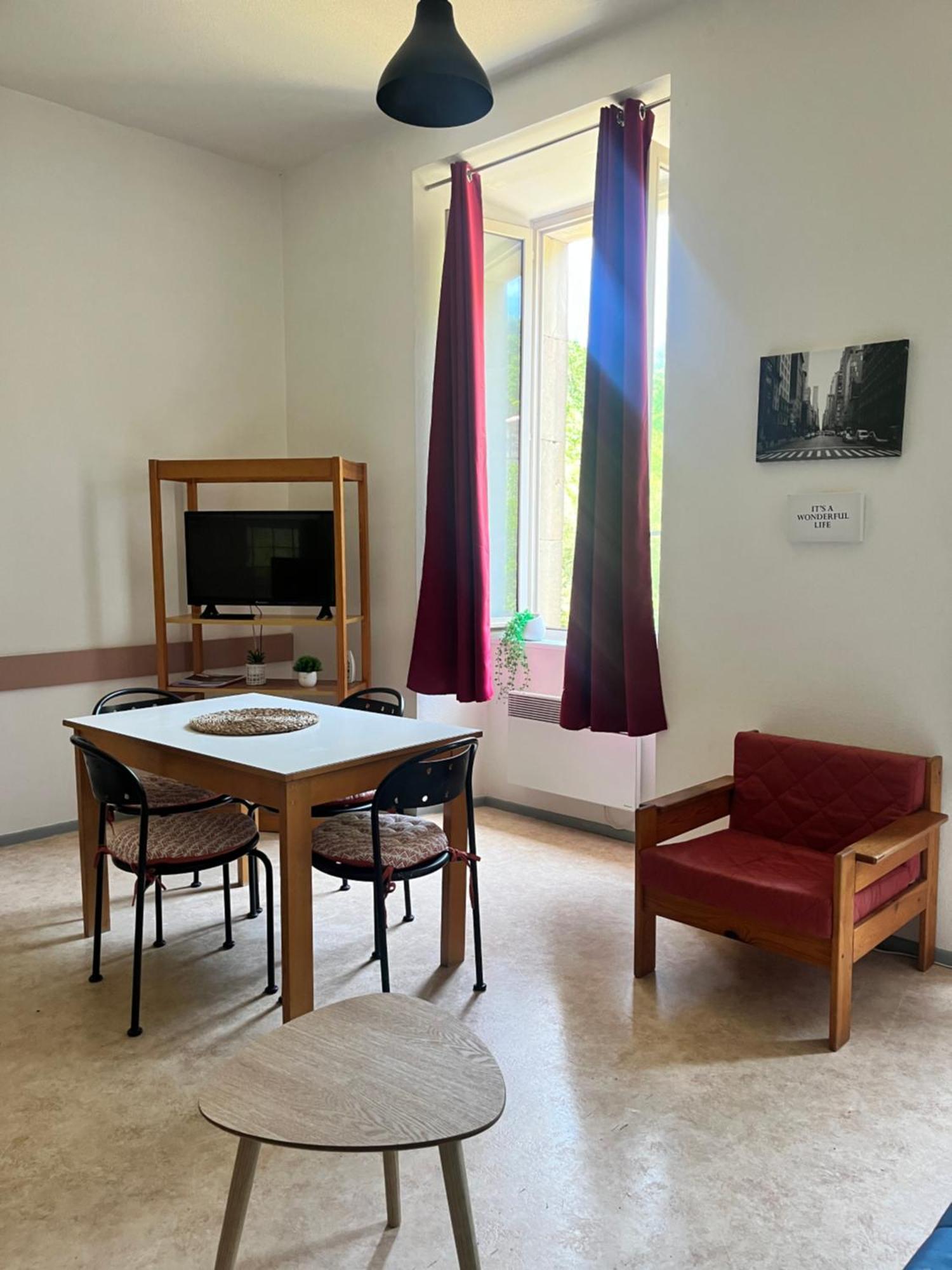 Residence La Reine Rennes-les-Bains Buitenkant foto